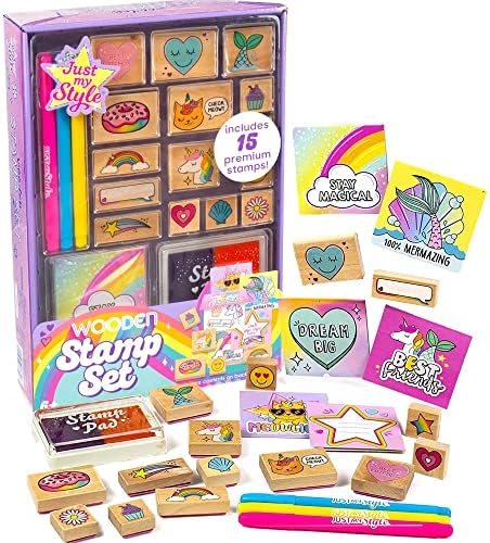 Wooden stamp set with 15 stamps, two-color ink pad, markers and blank greeting cards